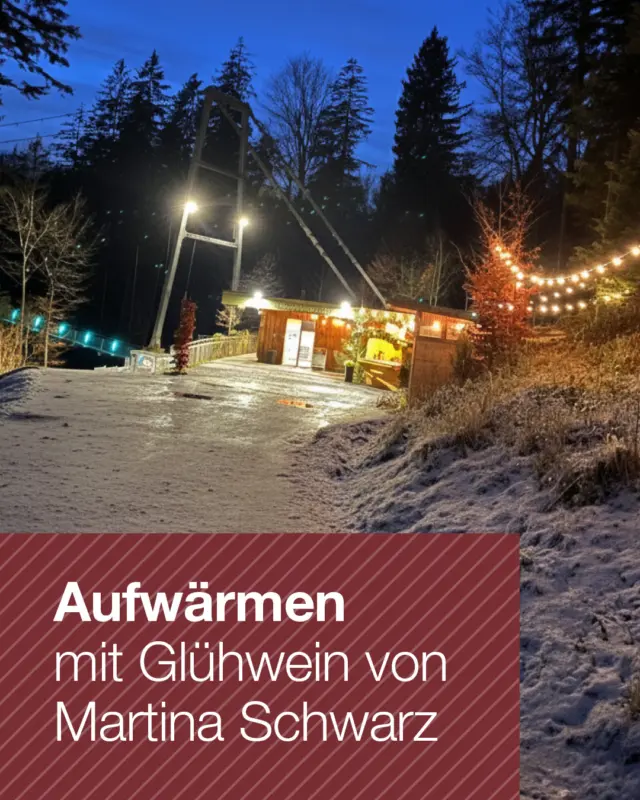 ✨ FEIERTAGS-GENUSS AN DER WILDLINE ✨ 

Vom **25. bis 27. Dezember** verwöhnt dich **Martina Schwarz** vom **„Schnick Schnack“ Second Hand Shop aus der Fußgängerzone in Bad Wildbad** an unserer Verkaufshütte am Besucherzentrum: 

☕ Punsch 
🍷 Roter Glühwein 
🥂 Weißer Glühwein 

Perfekt für eine genussvolle Auszeit nach den Feiertagen – mit Blick über Bad Wildbad, frischer Höhenluft und deinem ganz persönlichen Winter-Glücksgefühl auf der WILDLINE. ❄️🌟 

Wer darf dich zu diesem Genussmoment an der WILDLINE begleiten? 😋 

#wildline #badwildbad #lichterzauber #genussmomente #glühweinliebe #winterzauber