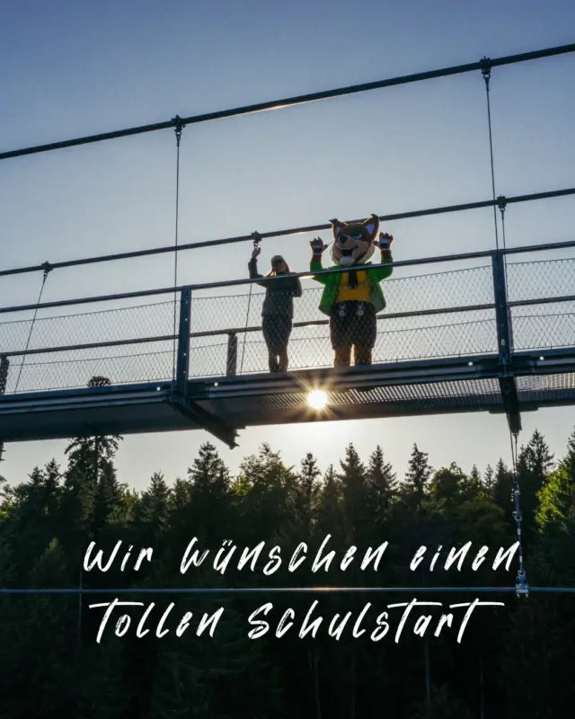 📚🍀 Wir wünschen allen Schülerinnen und Schülern einen tollen Start ins neue Schuljahr! 🍀📚

Die Sommerferien sind vorbei und ein neues Schuljahr beginnt. Neue Klassen, neue Lehrerinnen und Lehrer, spannende Erlebnisse und viele Möglichkeiten warten darauf, entdeckt zu werden.

Wir wünschen allen Schulkindern einen erfolgreichen Start, viel Freude beim Lernen, tolle Freundschaften und ganz viele unvergessliche Momente im kommenden Schuljahr. ✨

Nach den ersten Schultagen darf natürlich auch die Freizeit nicht zu kurz kommen. Wie wäre es mit einem Ausflug in den Schwarzwald? Auf der WILDLINE warten frische Luft, beeindruckende Ausblicke und ein kleines Abenteuer hoch über den Baumwipfeln. 🌲🌉

🎒 Wir wünschen euch einen gelungenen Schulstart und ein tolles Schuljahr 2026/2027!

💚 Wer startet heute in eine neue Klasse oder wird sogar eingeschult?

#WILDLINE #Schulanfang #Schulstart #Einschulung #NeuesSchuljahr #Sommerferien #Familienzeit #Schwarzwald #BadWildbad #Ausflugstipp #NaturErleben #Hängebrücke #Abenteuer #WILDLINEErleben 📚🌲✨